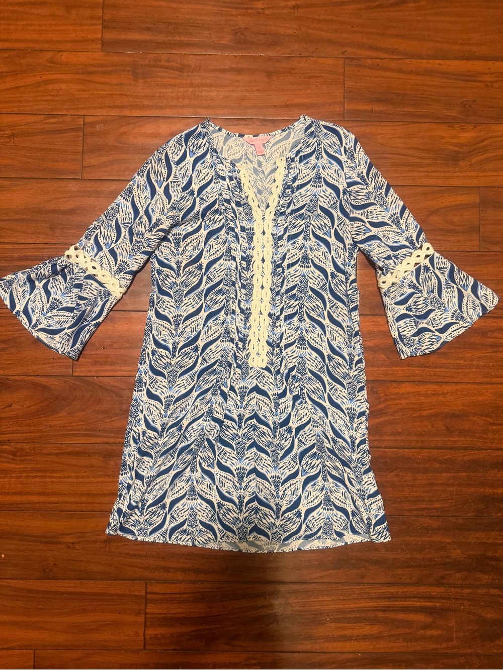 Lilly Pulitzer Navy & White Printed Bell-Sleeve Mini Dress - Picture 8 of 10
